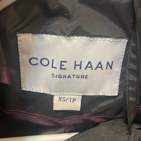 Cole Haan Packable rain coat xs - Picture 2 of 5